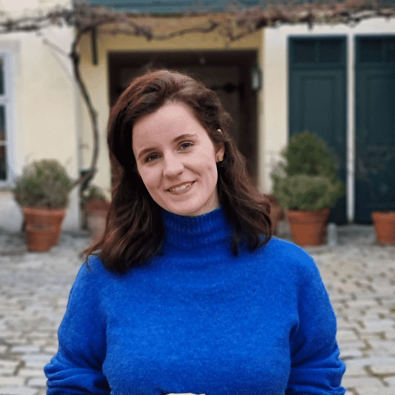 Hallo, ich bin Lucia! Psychosoziale Beraterin und Supervisorin in 1050 Wien und online.